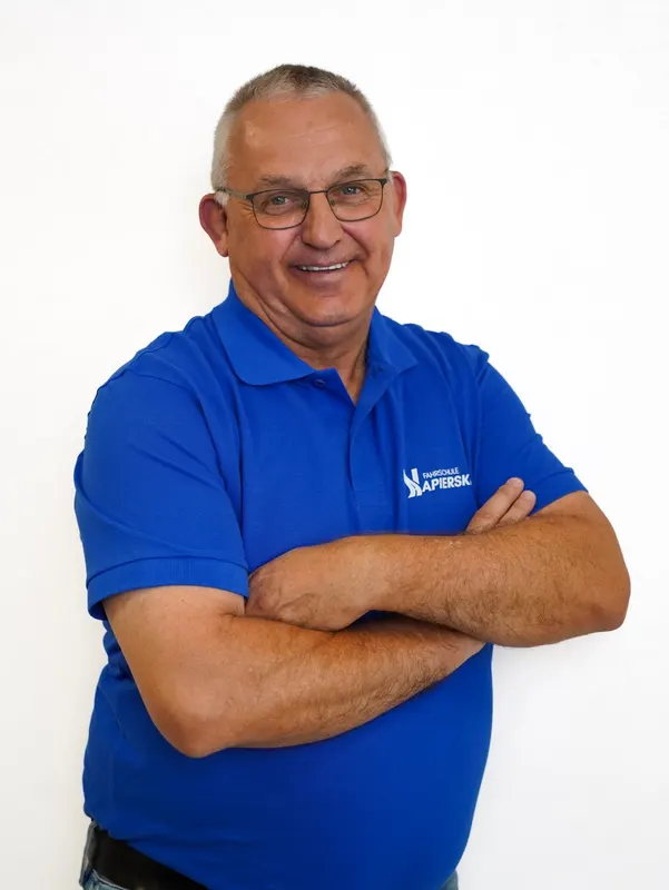 Porträt von Walter Hartke